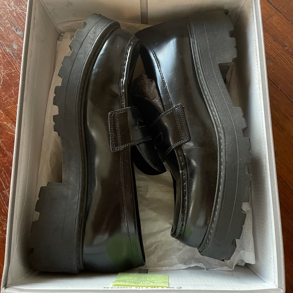 Vagabond Cosmo 2.0 glossy loafers